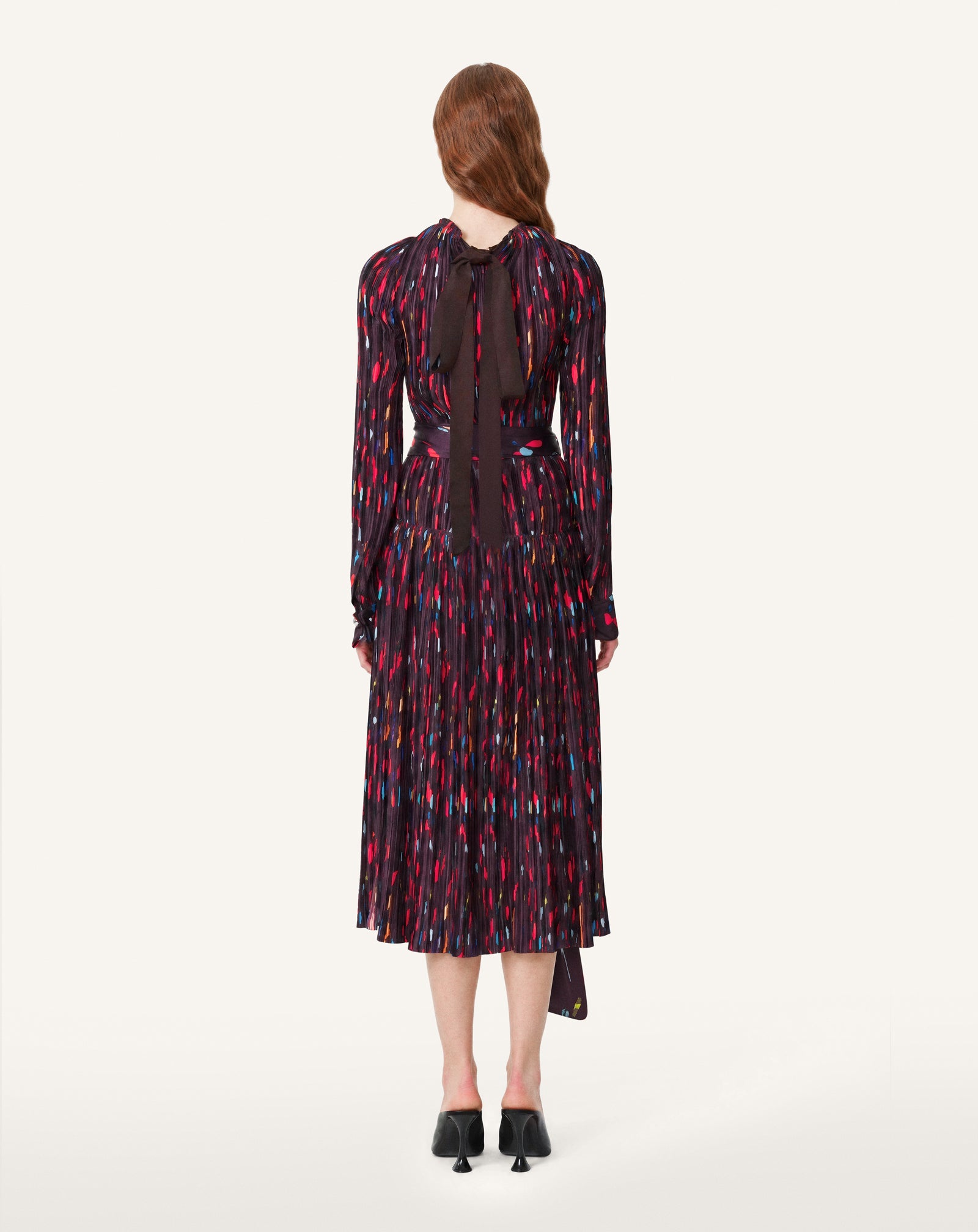 ROBE EN CHARMEUSE PLISSÉE IMPRIMÉ ROUGE