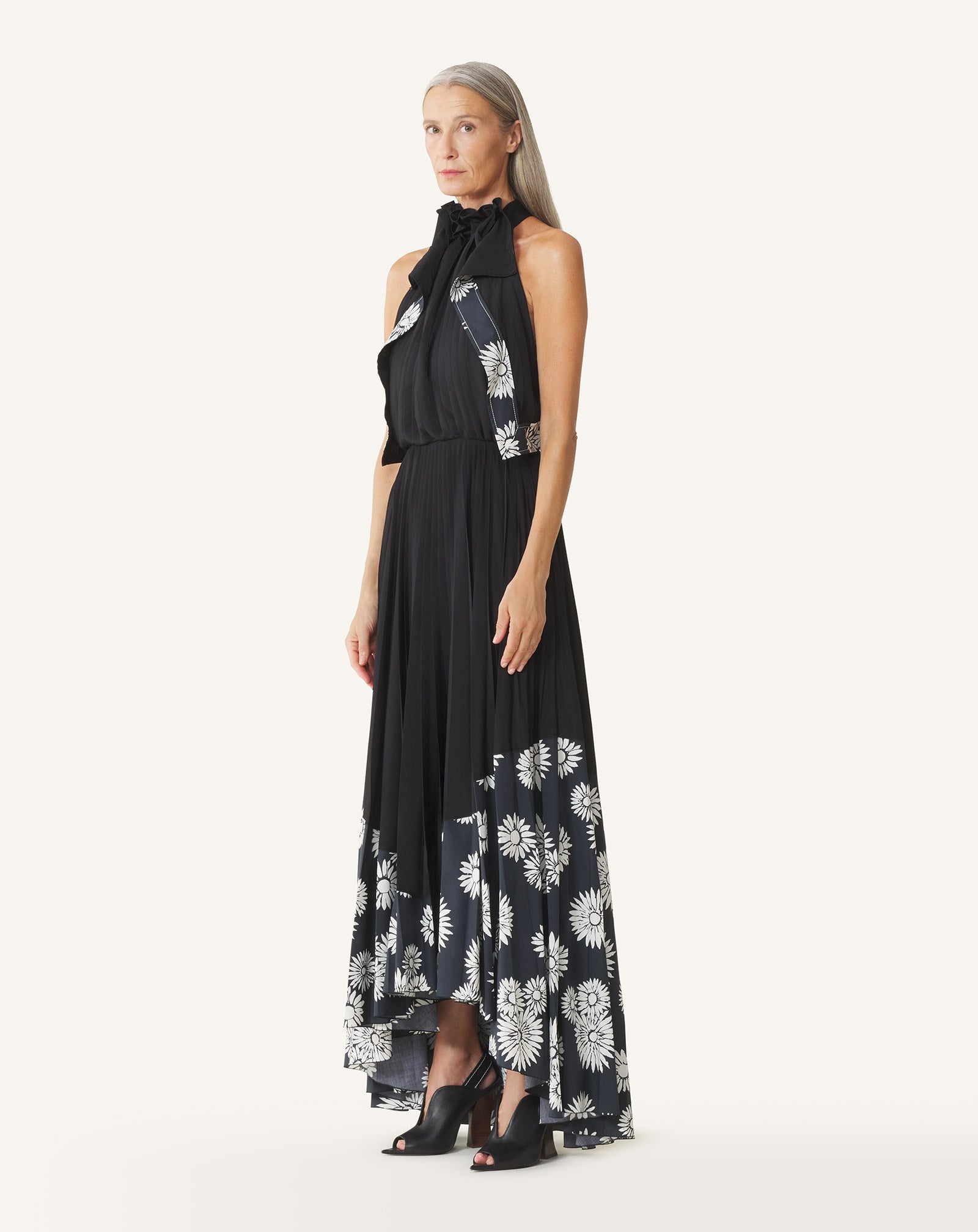 ROBE PLISSÉE EN CHARMEUSE ET COTON IMPRIMÉ
