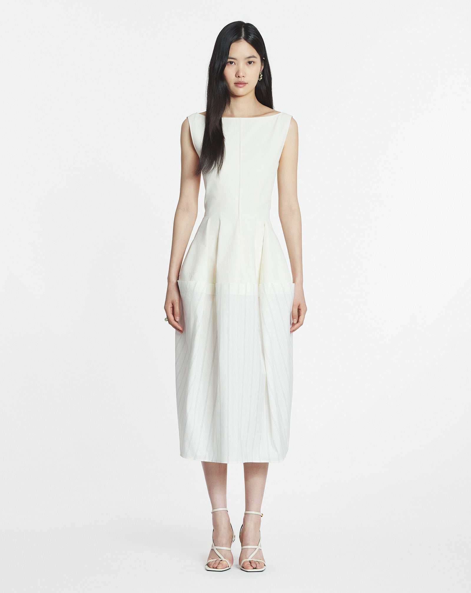 ROBE À BASQUE EN COTON
