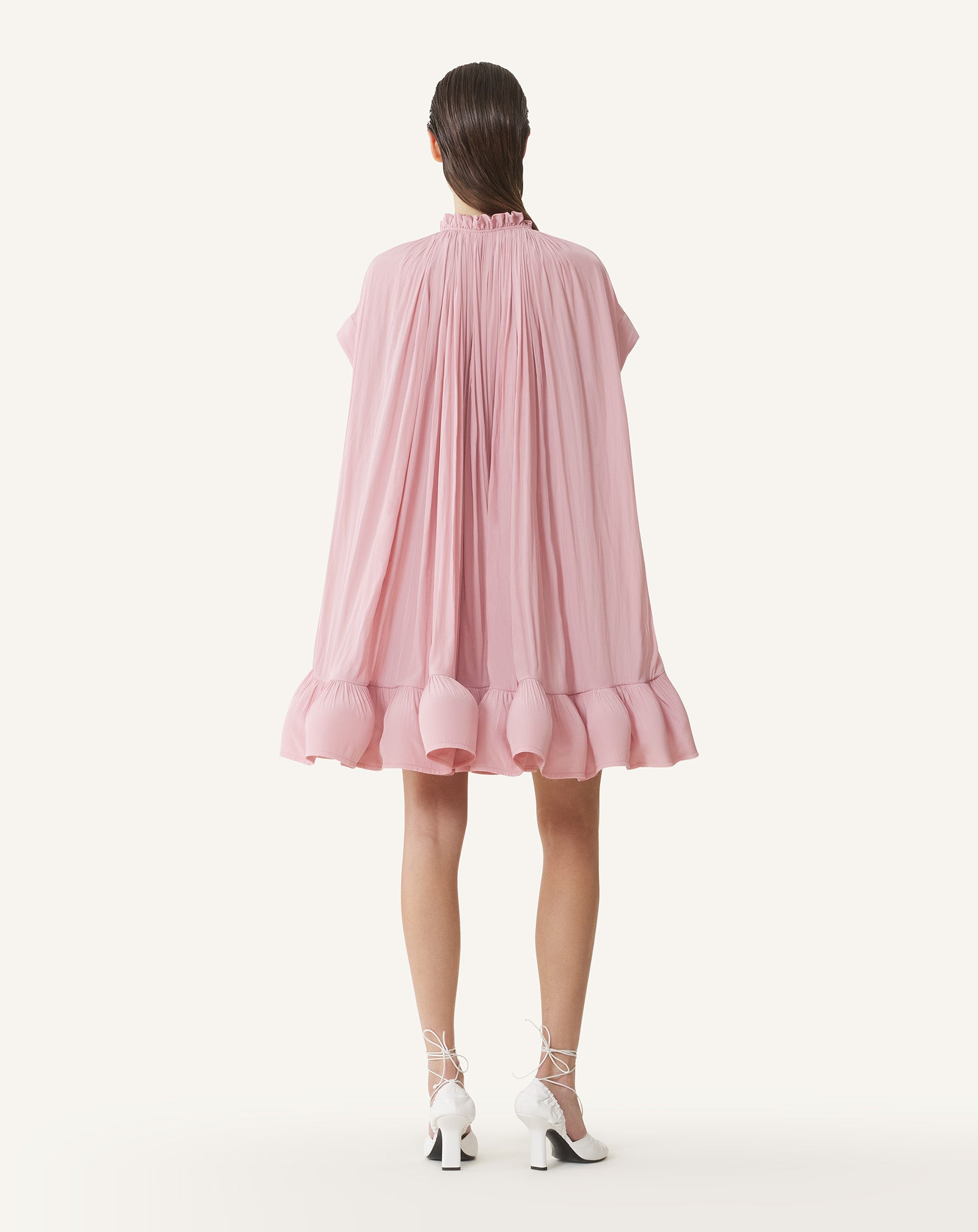 ROBE COURTE EN CHARMEUSE ROSE