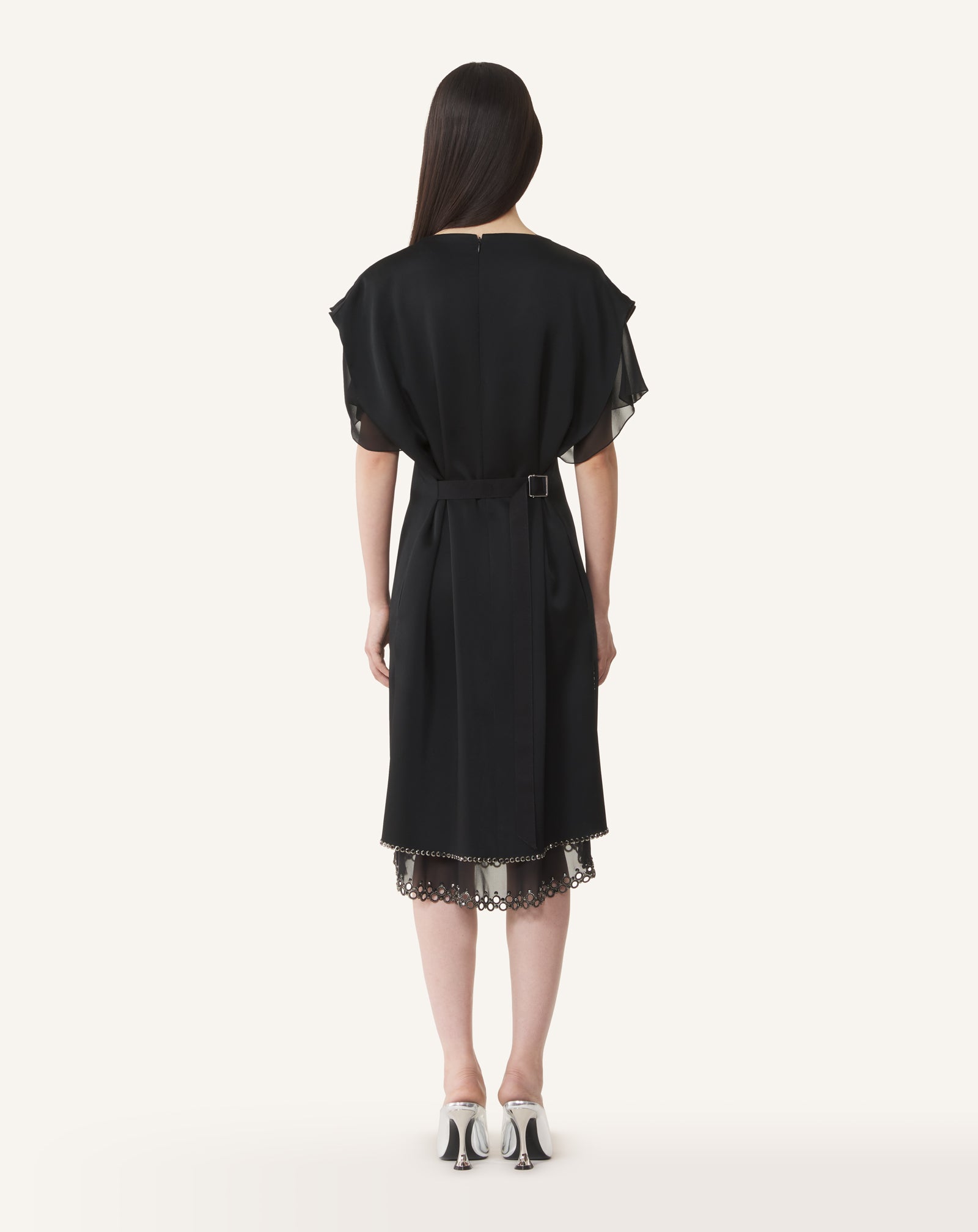 ROBE MIDI BRODÉE EN SATIN