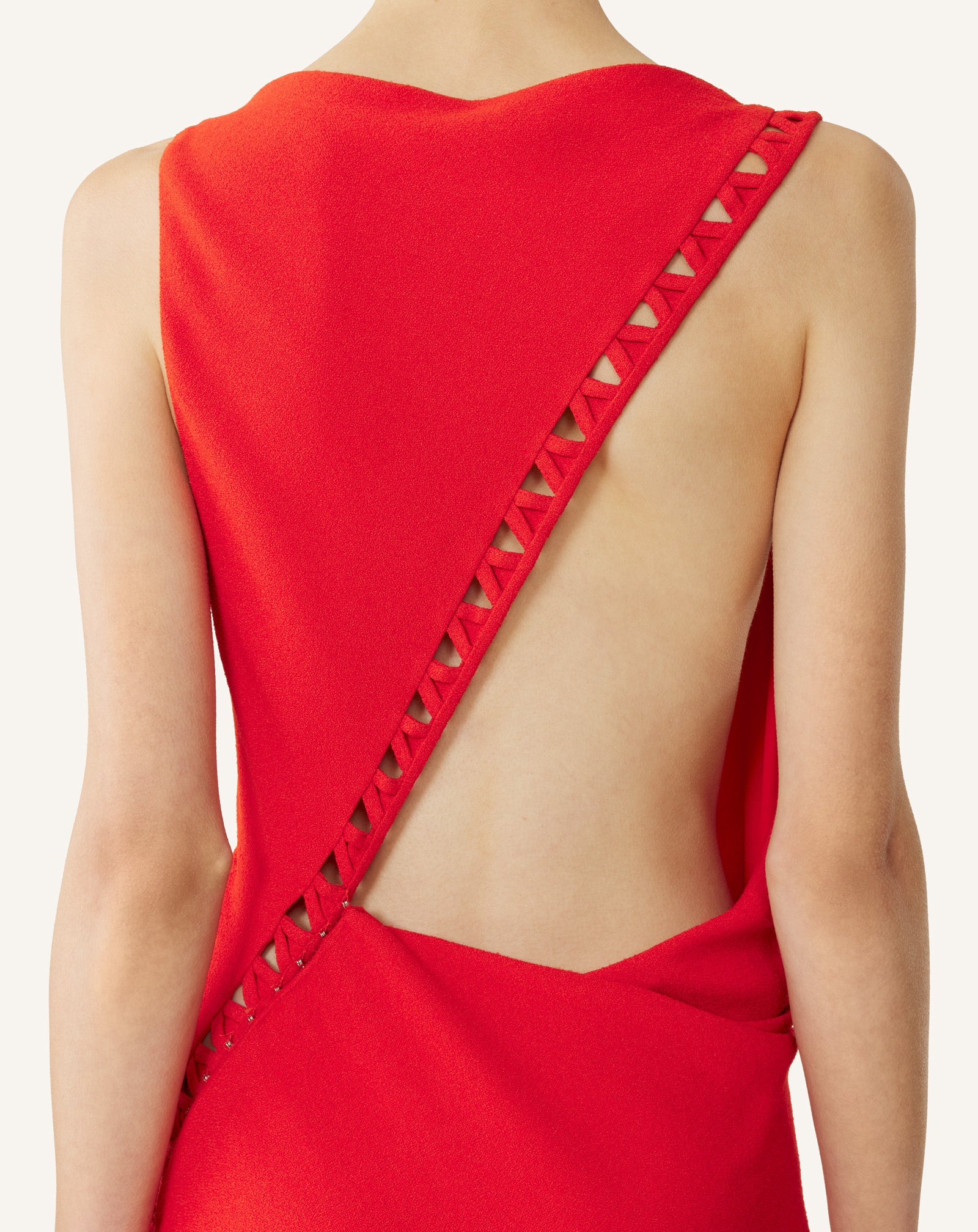 ROBE LONGUE DOS DRAPÉ EN VISCOSE