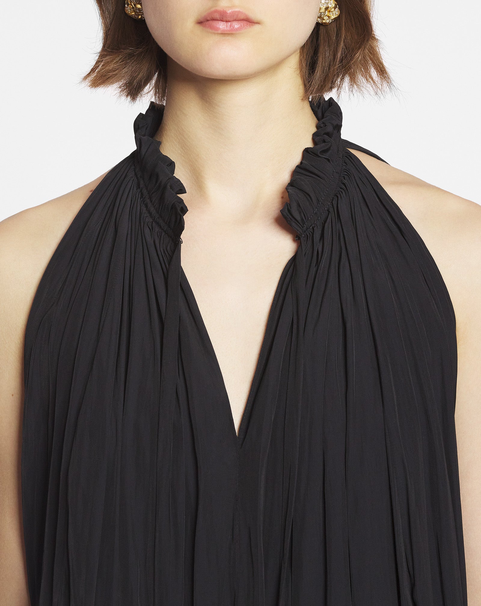 ROBE COURTE À VOLANTS NOIR