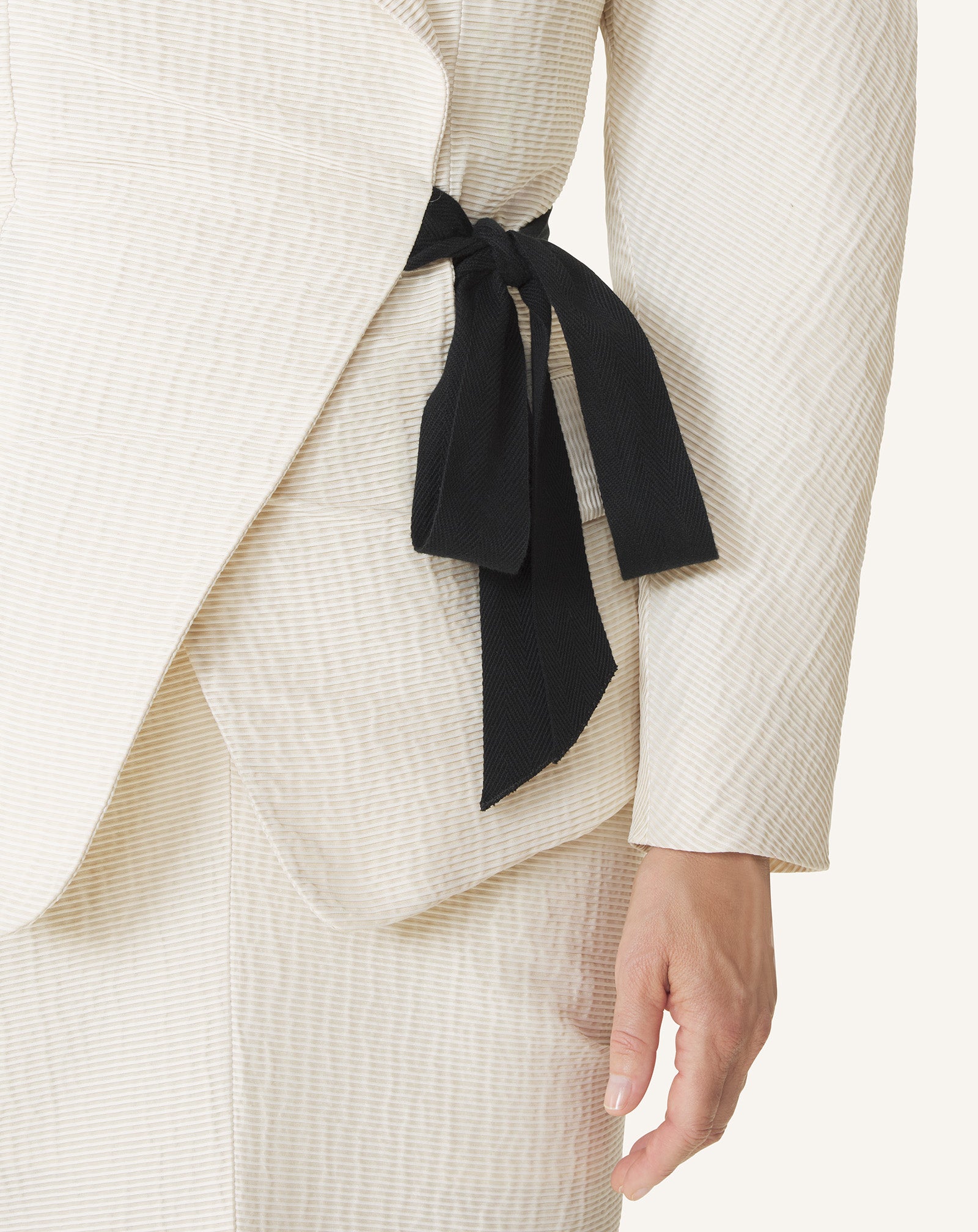 VESTE CEINTURÉE EN JACQUARD