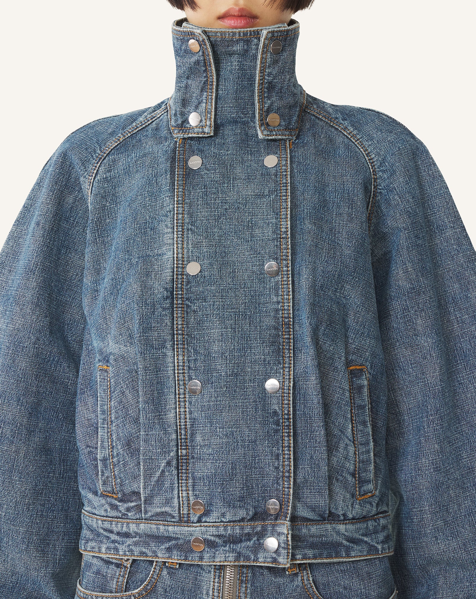 BLOUSON COURT EN DENIM BLEU