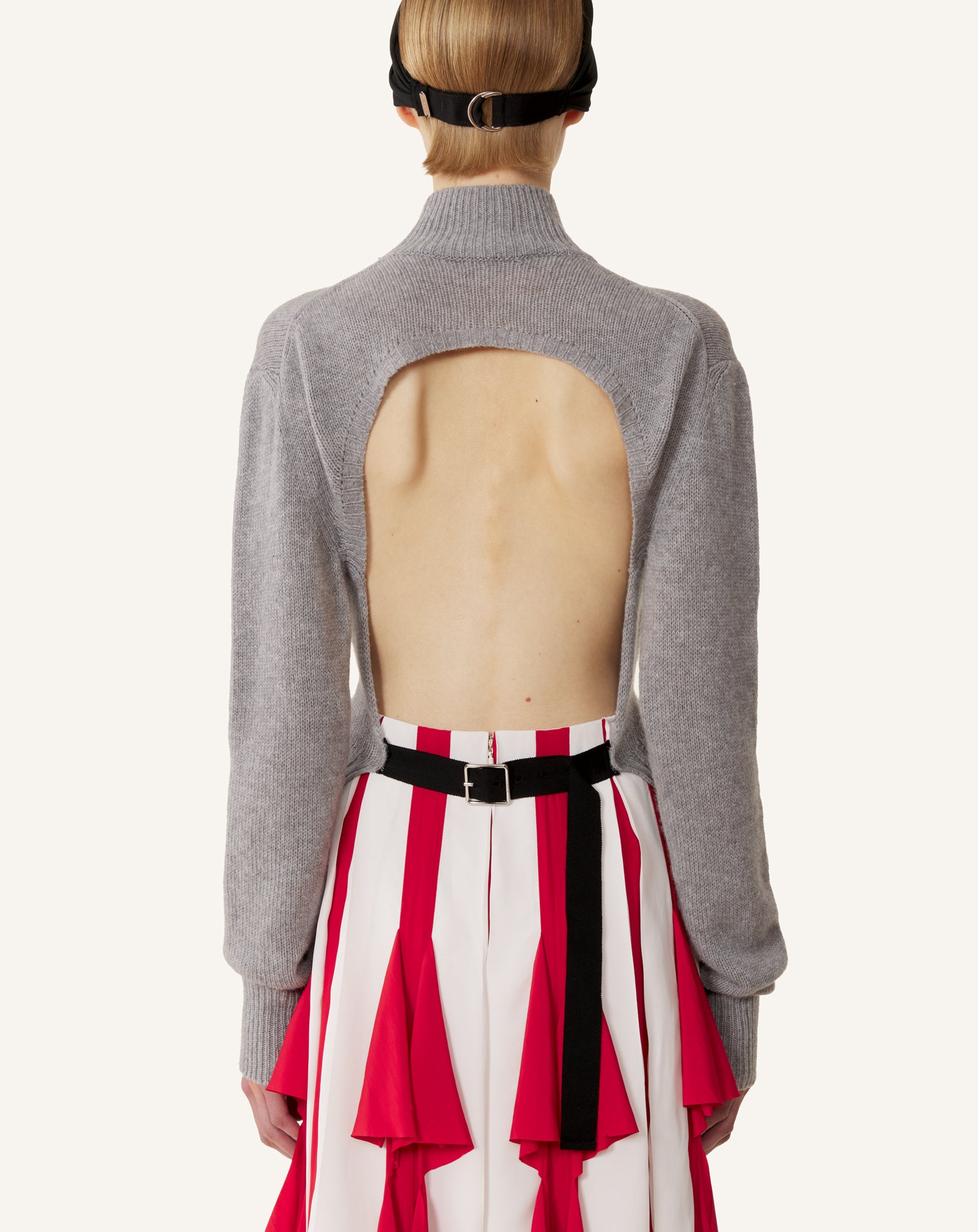 PULL DOS NU EN CACHEMIRE NOIR