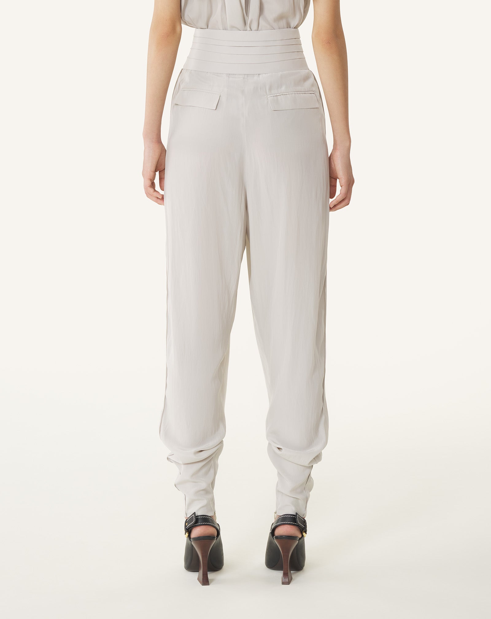 PANTALON DRAPÉ EN CHARMEUSE
